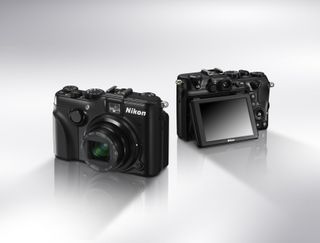 Klikk for å vise bilde i full størrelse Nikon Coolpix P7100