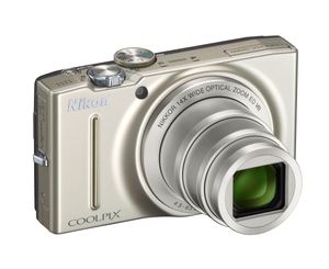 Nikon Coolpix S8200