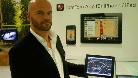 TomTom kommer også med en ny versjon av sin app for iPad. Har du TomTom på iPhone får du oppdateringen gratis. Du kan ha TomTom på tilsammen fem iOS-enheter uten å måtte betale mer enn en gang.