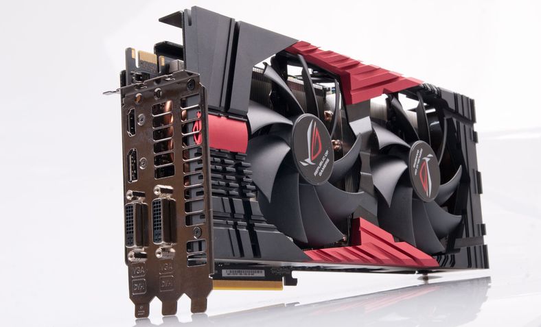 Asus ROG MARS II er et enormt skjermkort. Alle foto: Jørgen Elton Nilsen / Hardware.no
