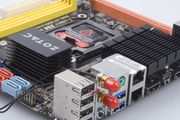 Les Zotac Z68-ITX WiFi