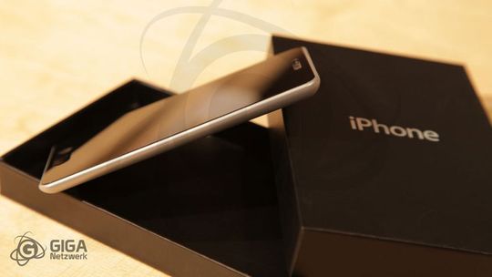 Et av mange forslag til hvordan neste iPhone vil se ut. Fasiten får vi 4. oktober.