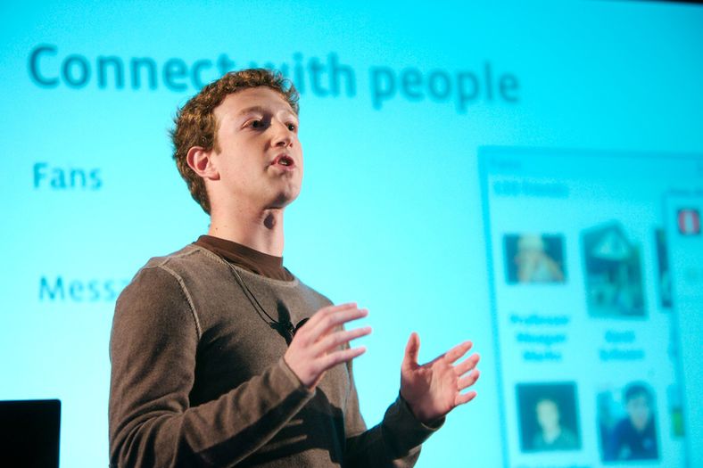 Nå må han rydde opp i Facebook