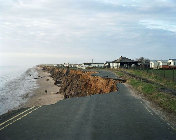 The Holderness coast located in East Riding of Yorkshire suffers the highest rate of coastal erosion in Europe. It stretches 61km with several villages under constant threat. The annual rate of erosion is about 2 metres every year. Many villages have been lost to the sea dating back to Roman times. Foto: Neil A White ( BULLS/EPOTY.ORG ) 