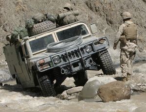 UTFORDRINGER: Det er i situasjoner som dette Transformer TX vil komme spesielt til nytte. Foto: Cpl. James L. Yarboro, U.S. Marine Corps (United States Department of Defense)