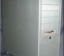 Lian Li PC-V2000 
