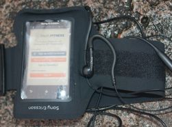 Har du en aktiv livvstil er Xperia Active det nærmeste du kommer en komplett telefon. Her har du alt du behøver.