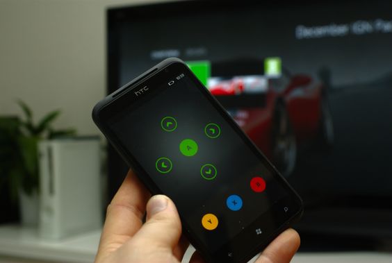 Med disse Xbox-tastene kan du styre det meste. (Foto: Einar Eriksen)
