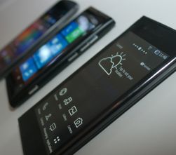 Prada by LG er bare 8,5 millimeter tykk.