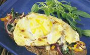 Dagens rett: 
					
	





	Ostesmørbrød med hemmelig speilegg