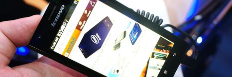 Slik er verdens f&oslash;rste Intel-mobil
