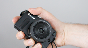– Samme bildekvalitet som Canon EOS 650D