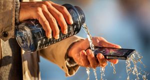 Suksess for vanttette telefoner i sommer