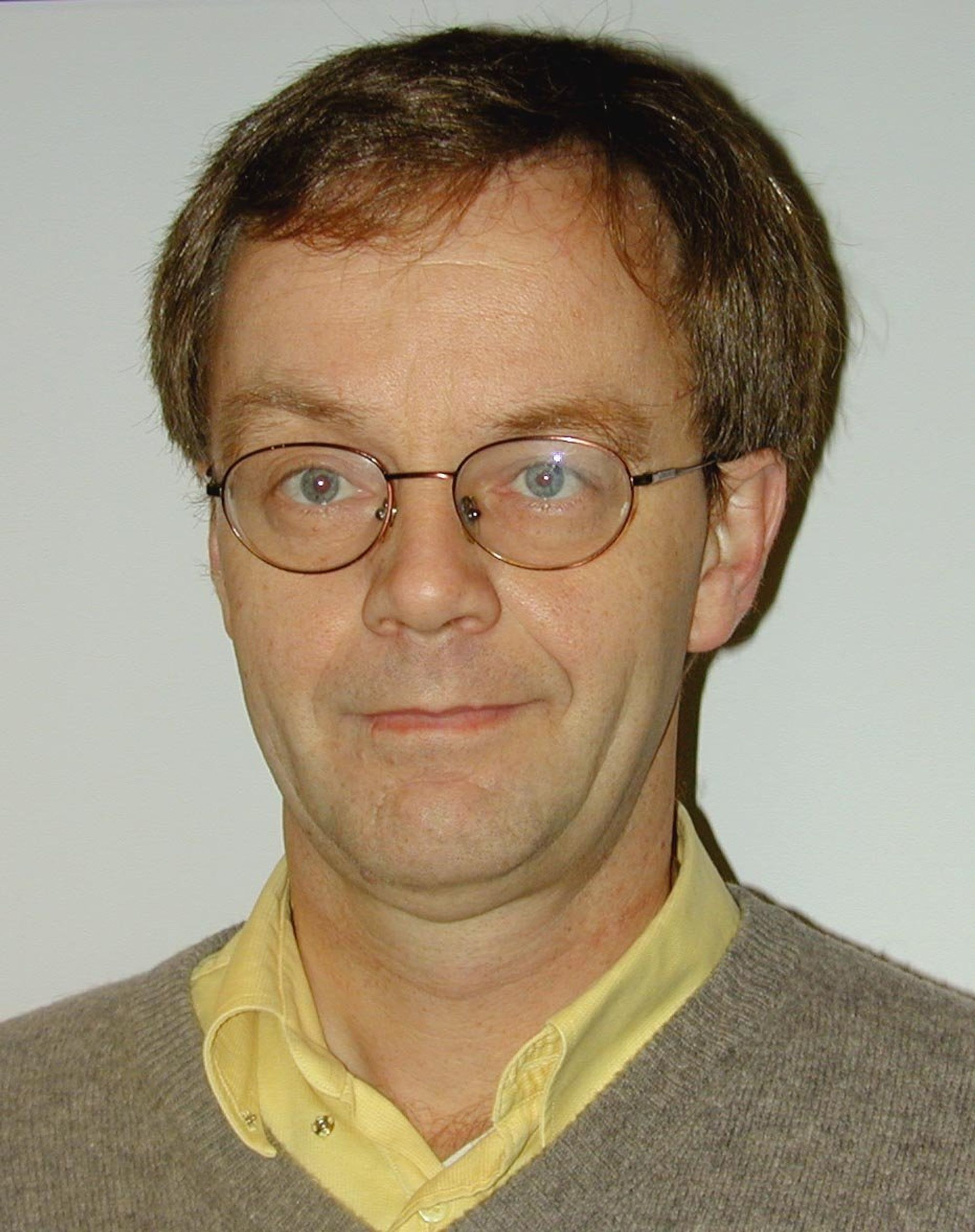  Hans Jarle Kind er professor ved Norges Handelsh&amp;oslash;yskole, med spesialisering innen tele- og medie&amp;oslash;konomi. 