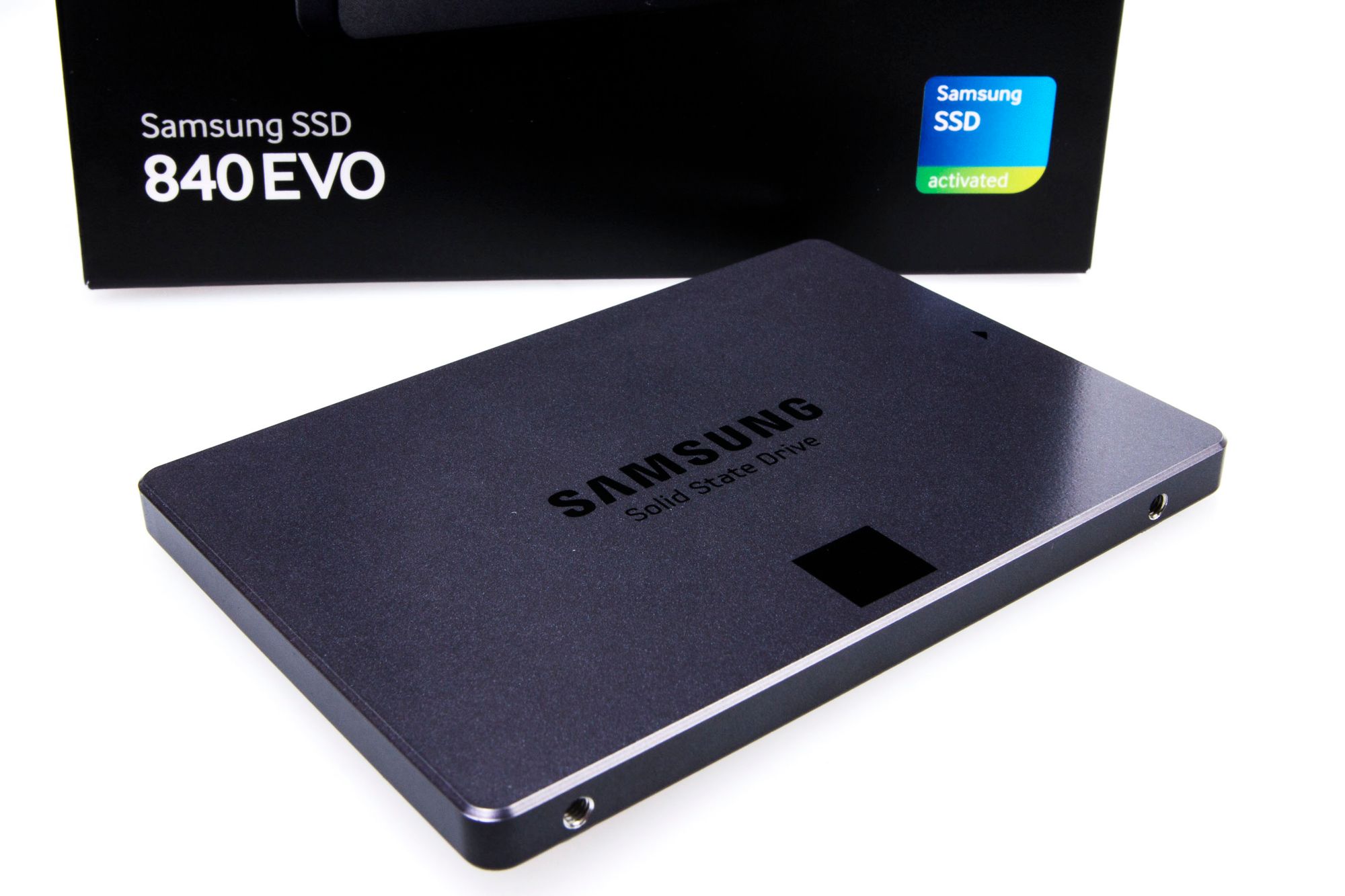 Ssd samsung evo 500gb купить. SSD Samsung. Накопитель SSD Samsung PCI-ex4 500gb. Радиатор для SSD Samsung.
