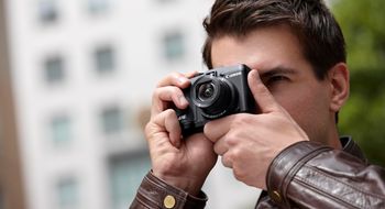 Canon setter opp farten