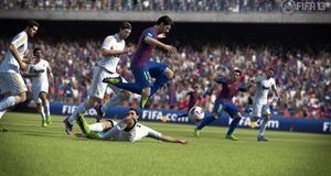 FIFA 13 rives av hyllene