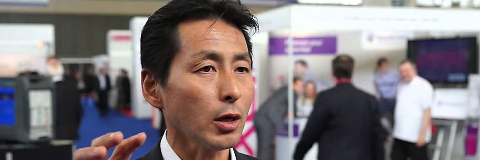 Direktør for radioaksessnett i NTT Docomo og leder for radioaksess-gruppen i 3GPP, Takehiro Nakamura forteller om noen av teknologiene selskapet ser for seg når det blir behov for 1000 ganger dagens kapasitet i mobilnettene.