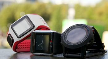 Polar V800 mot TomTom Runner Cardio og Garmin Fenix 2