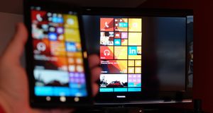 Slik får du bildet trådløst fra PC, mobil og nettbrett