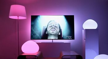 Ny TV-serie kan styre lysene i stua di