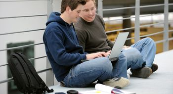 Her er våre anbefalinger av bærbar PC til studiene
