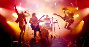Rock Band 4-utviklere tatt i å skrive anmeldelser av spillet på Amazon