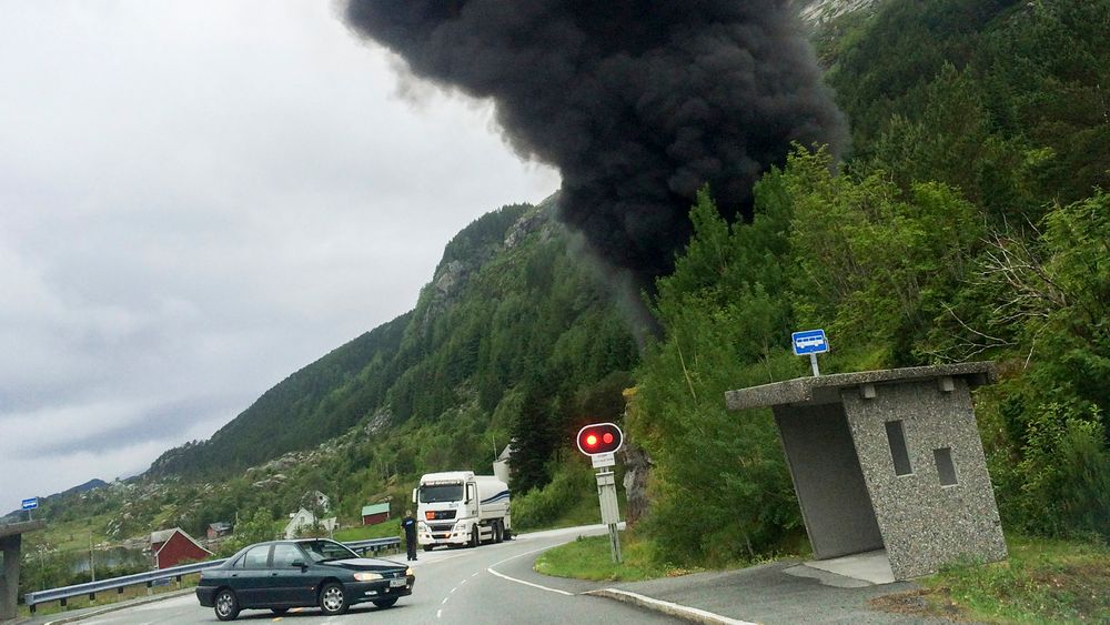  fSkatestraumtunnelen i Bremanger kan bli stengt i flere måneder etter ulykken onsdag. Foto: Daniel Restad / NTB scanpix