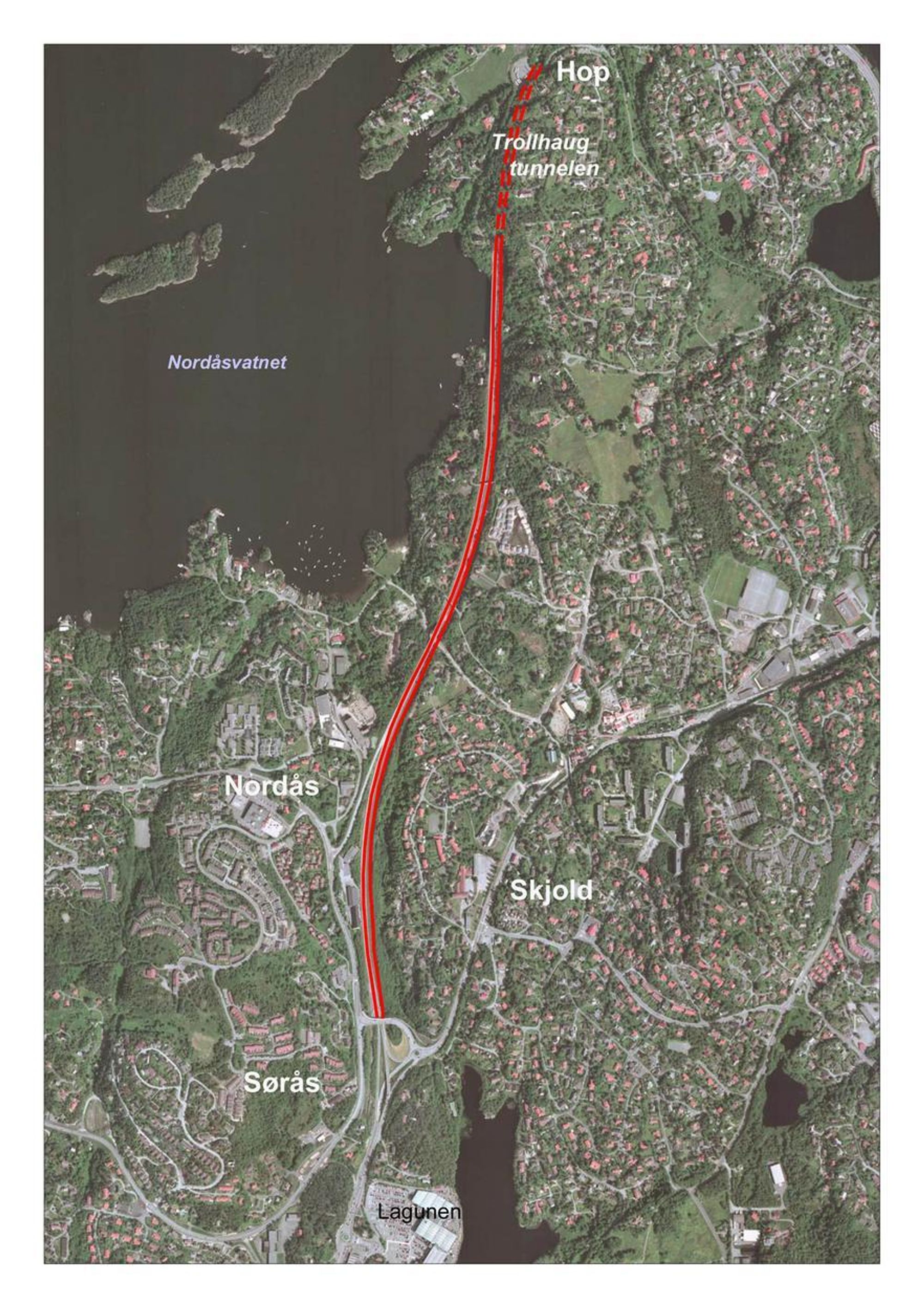 I april 2007 får riksveg 580 fire felt mellom Hop og Sørås - 24 år etter at to-feltsvegen ble åpnet.