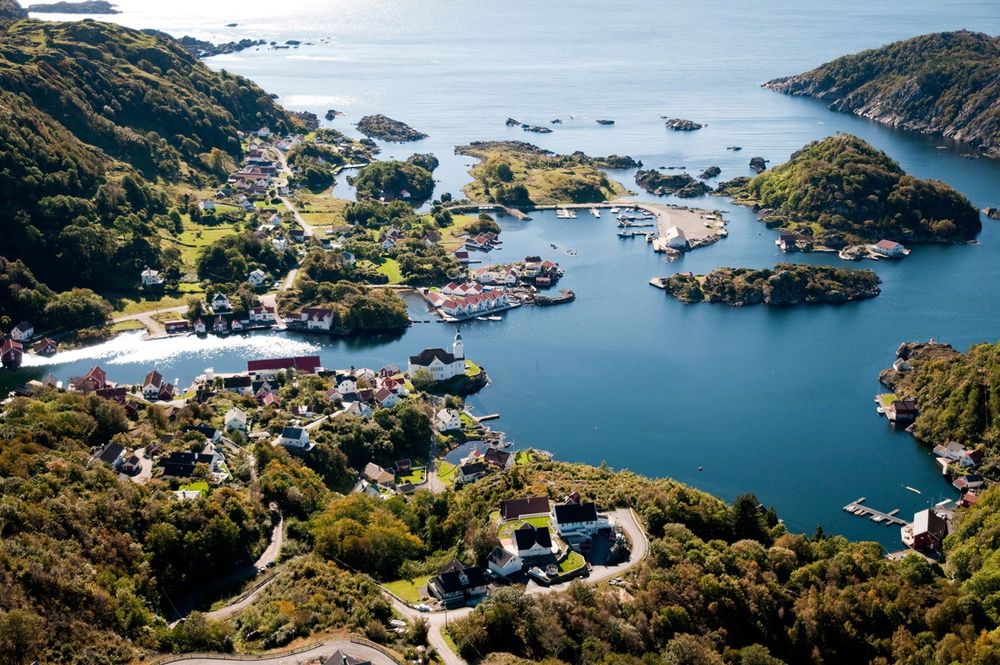 Drømmen om å få fastlandsforbindelsen til Kirkehavn på Hidra, er skjøvet ut i tid. (Foto: Mediepartner)