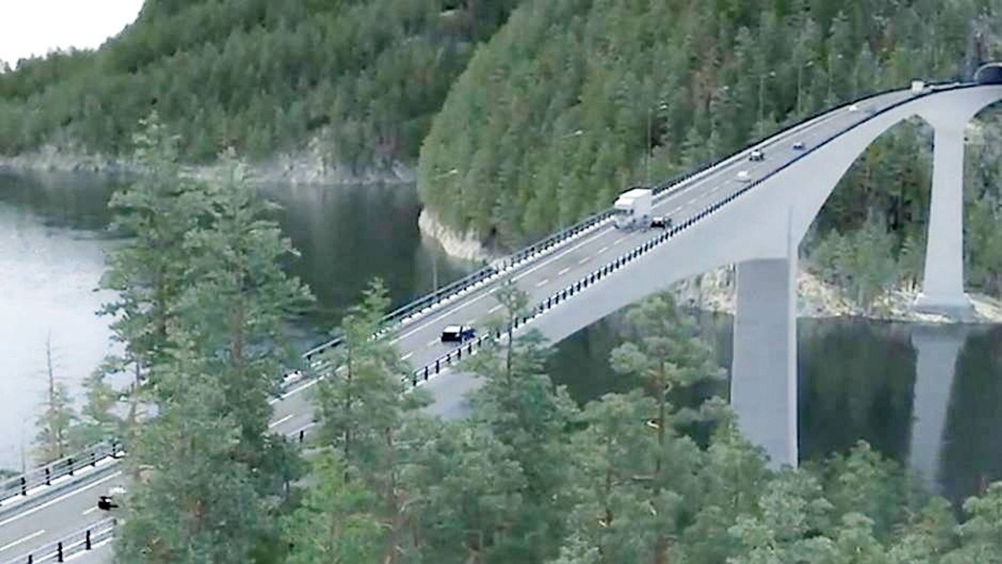 Kruse Smith skal bygge denne brua som erstatter fergesambandet Sand-Ropeid fra høsten 2015. (Ill. Statens vegvesen)