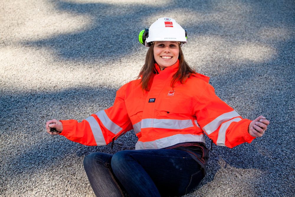 Kari Helland Berntsen (34) er ensom kvinne på topp i denne bransjen i Norge.
