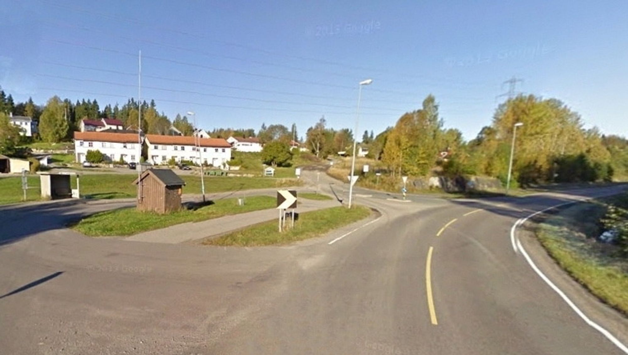 Fra fv 155 i Enebakk, hvor arbeidene med utbedringer starter opp om kort tid når Statens vegvesen er ferdig med anbudsrunden.  Foto: GoogleMaps