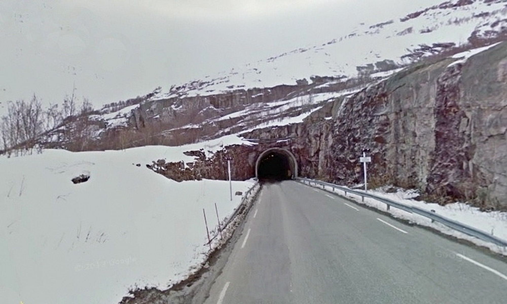 BNO Tunnelsikring ligger best an til å få kontrakten på oppgradering av Svartistunnelen. (Foto: Google)