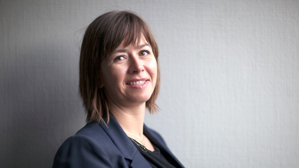 Leder i IKT-Norge, Heidi Arnesen Austlid, er skuffet over at Regjeringen ikke satser mer på bredbåndsutbygging statsbudsjettet.