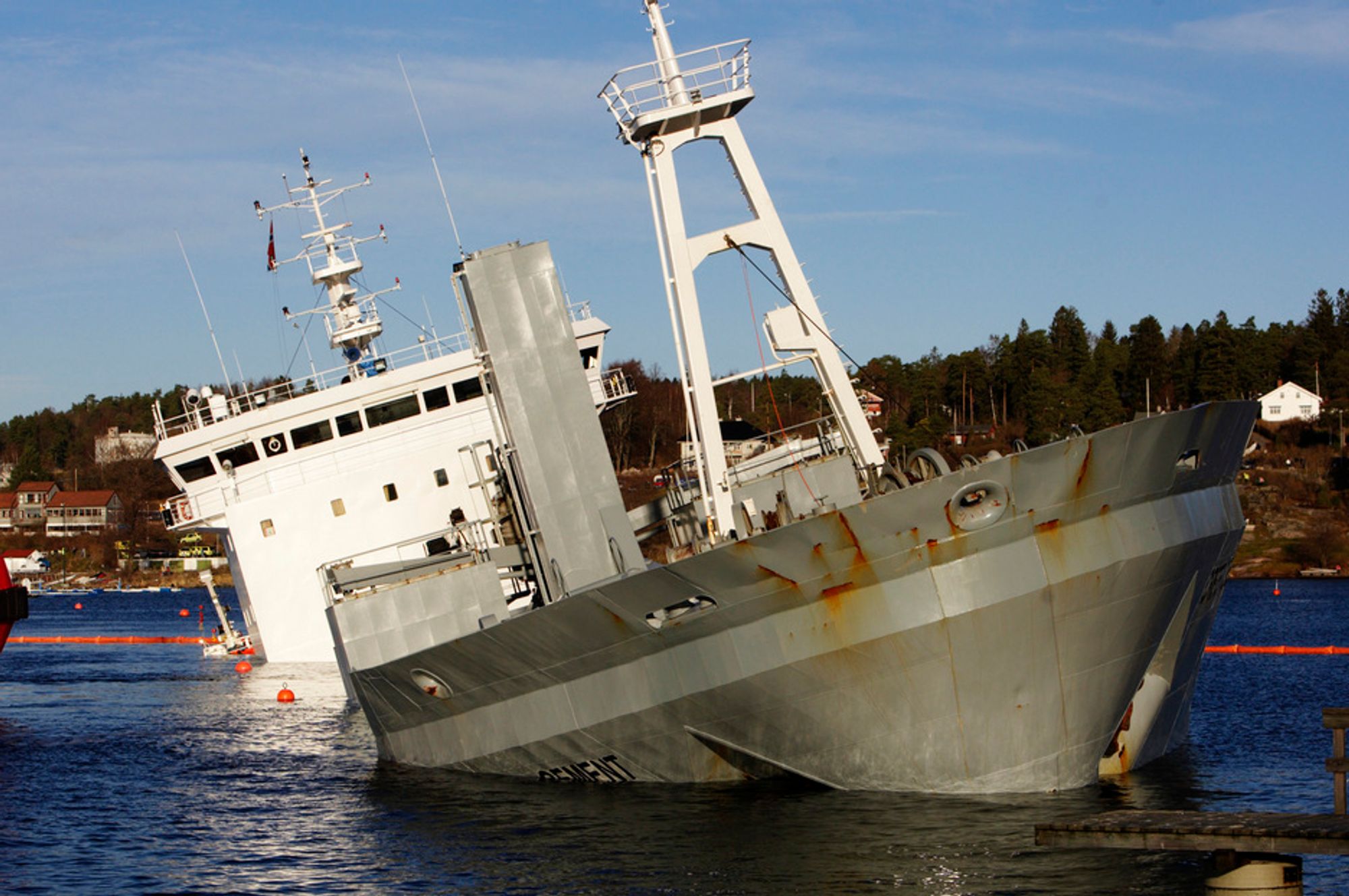 SANK: Crete Cement grunnstøtte i Oslfjorden i november i fjor. Det var ett av 80 skip som traff havbunnen.