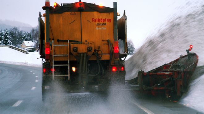 Vegvesenet lovet mindre salt på veiene: Har aldri saltet mer enn i vinter