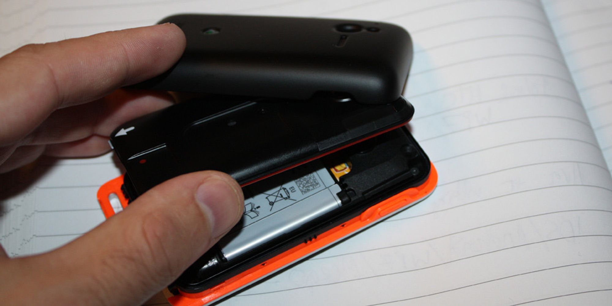 Unboxing av Sony Ericsson Xperia Active