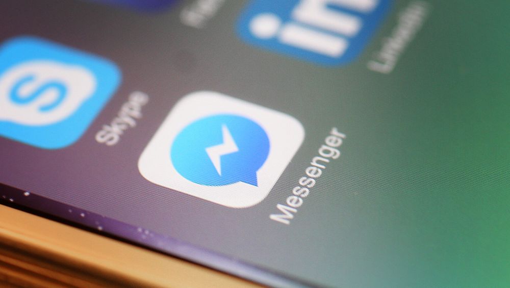 Facebook vil fjerne meldingsfunksjonaliteten fra hovedappen sin, og tvinge brukerne over på Messenger.