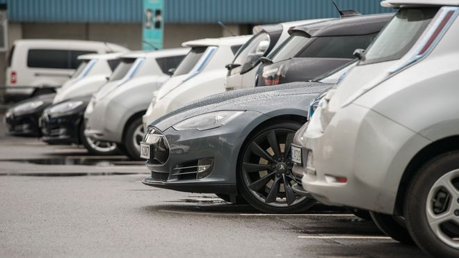 Solvik-Olsen vil ikke frede elbil-fordelene til 2017