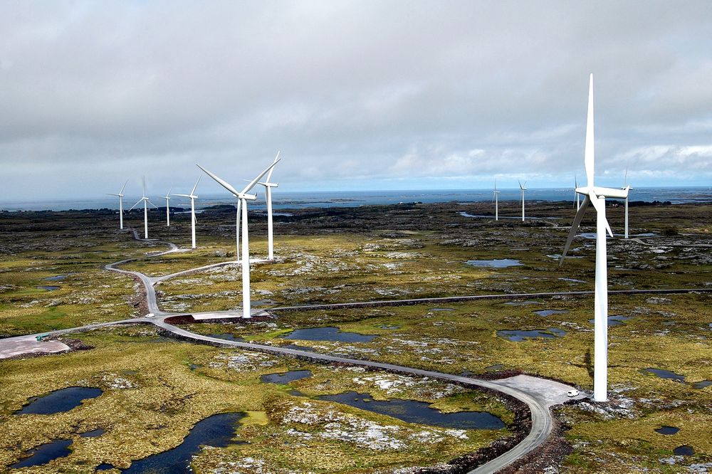 Ikke lønnsomt: Norges første vindpark­, Smøla i Møre- og Romsdal, kan bli nedlagt om lønnsomheten ikke bedres. foto: Statkraft   