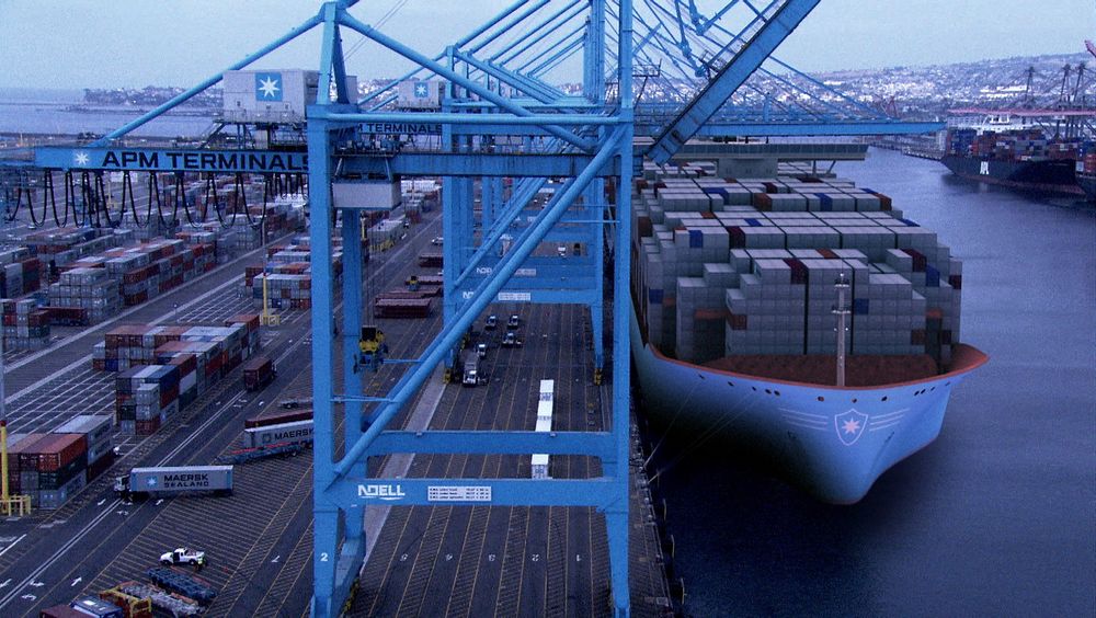 Rundt 80 prosent av utslippene fra internasjonal shipping stammer fra deep-sea-segmentet og de store skipene. Maersk Triple E-skipene var et skritt i retning av mer energieffektive skip, men utslippene er likevel betydelige. Nå bestilles stadig flere med LNG-motorer.