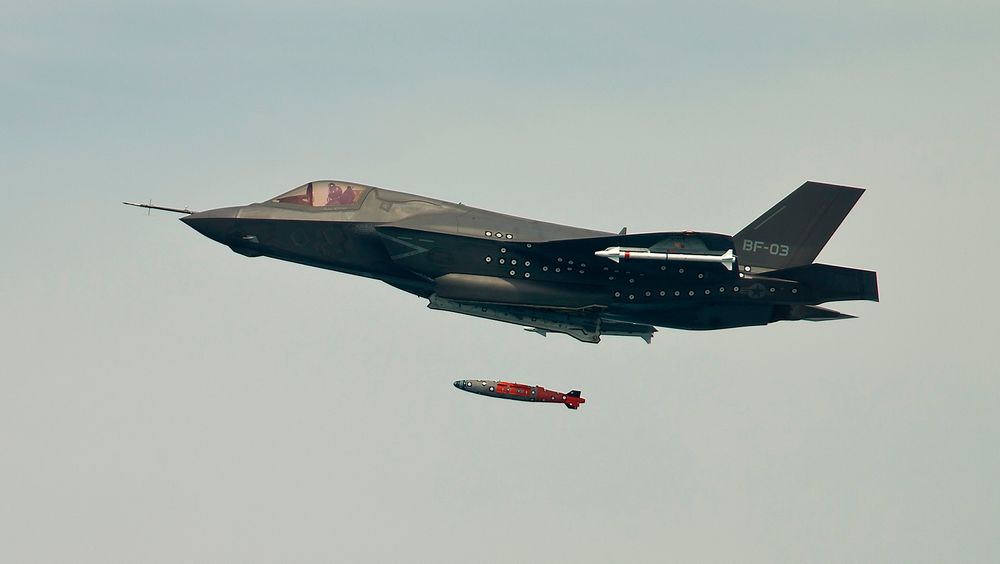F-35 er det klart dyreste i drift av seks vestlige kampflyalternativ, ifølge ny rapport. 