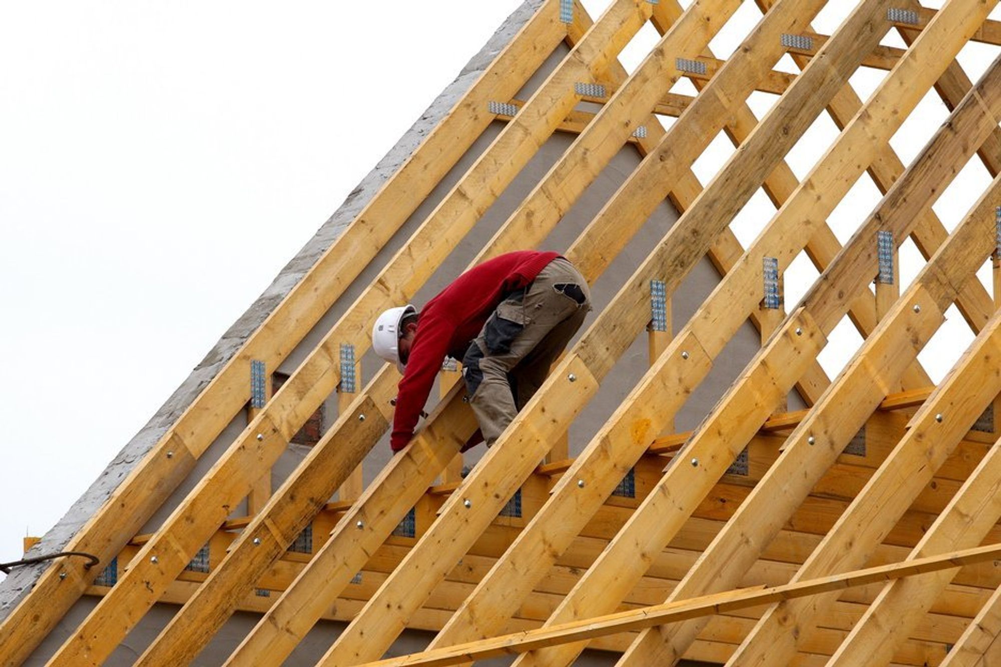 snekker tømrer bygningsarbeider bygg konstruksjon tak