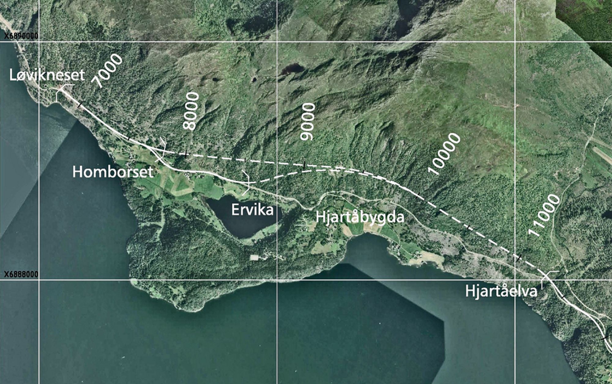 K A Aurstad skal sannsynligvis sprenge forskjæringene til den 3,5 km lange Hjartåbergtunnelen. Kartet viser to aktuelle tunneltraséer. Det lengste alternativet er valgt.