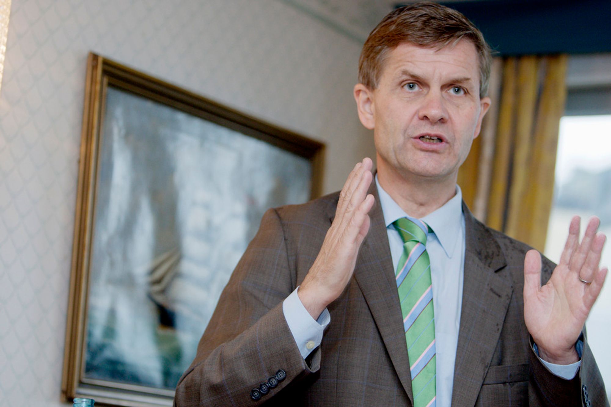 Miljøvern- og utviklingsminister Erik Solheim lanserer valgflesk for de miljøfokuserte foran valget i september.