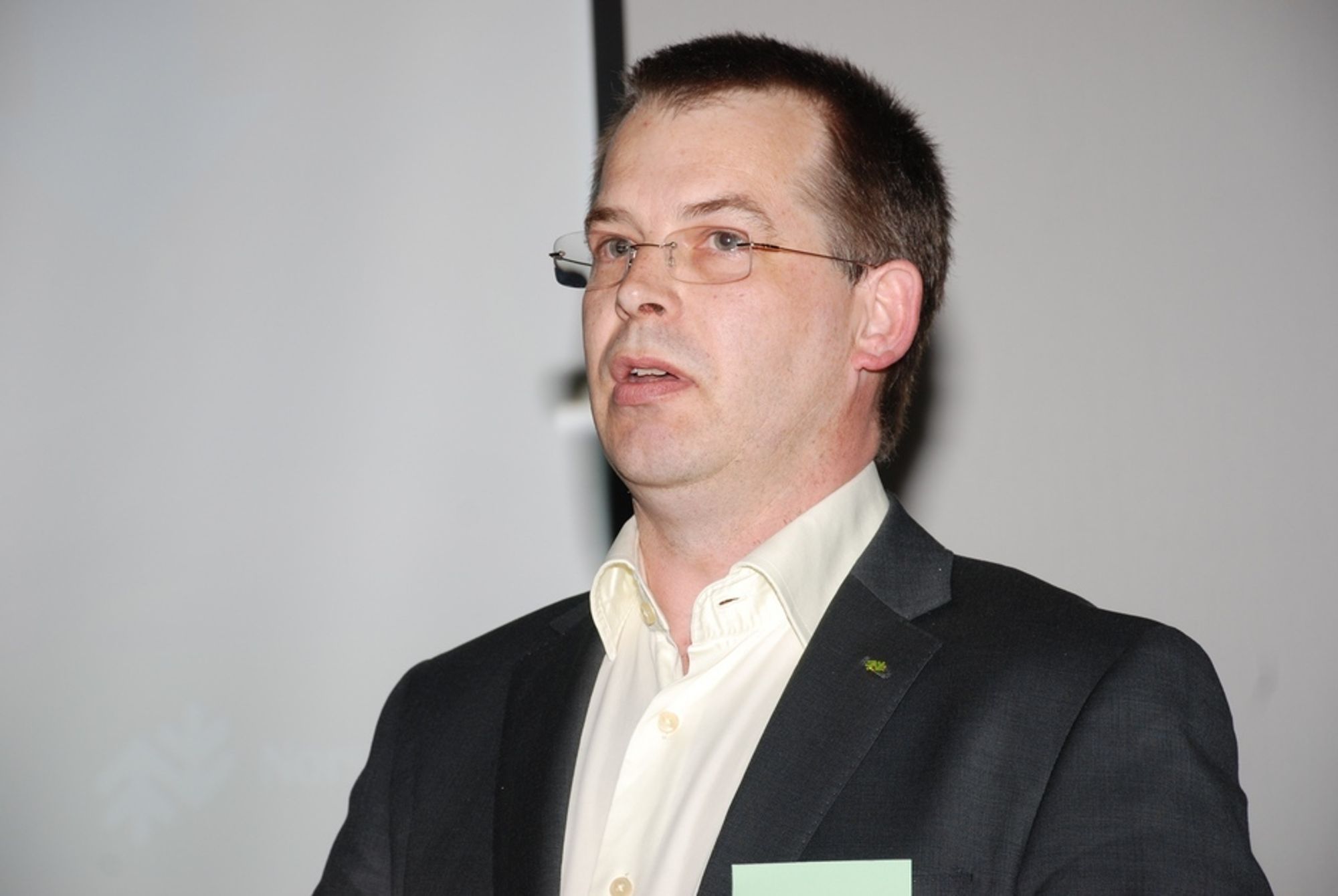 SATSER FRISKT: Direktør for energi i Norske Skog, Klaus Schöffel er hanket inn som administrerende direktør for det nye biodieselselskapet, Xynergo. Tidligere var han forskningssjef for fornybar energi i Hydro.