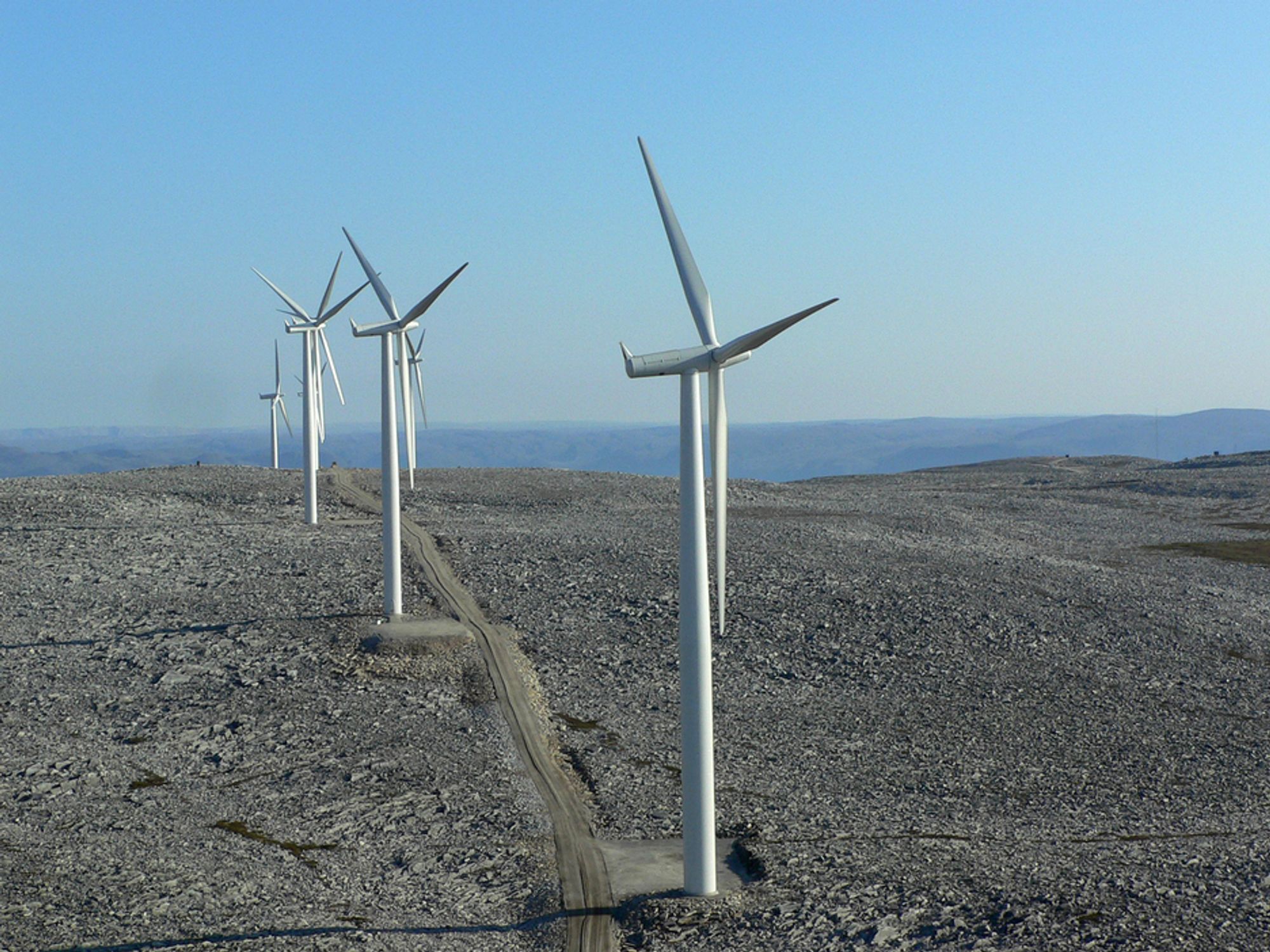 POSITIVT STILT: Beboere i vindkraftkommuner vil ha mer utbygging her til lands.