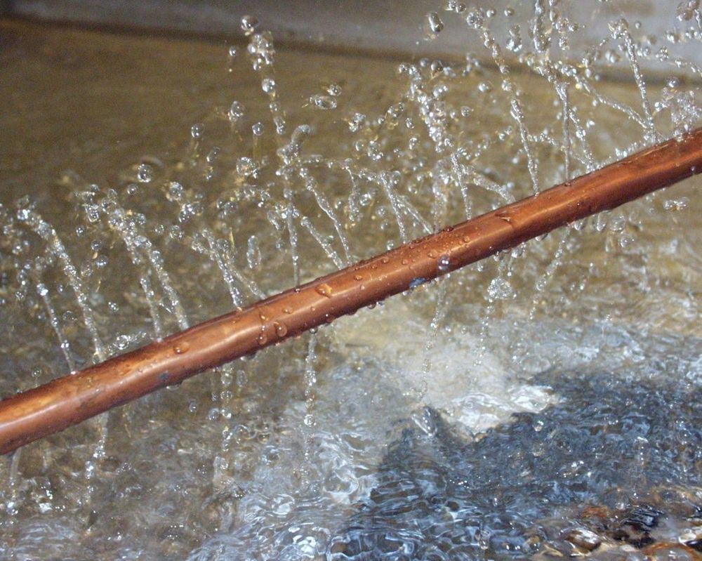 GAMLE RØR: Gamle rør, sammen med feilmontasje av nye rør er hovedårsaken til vannskader.