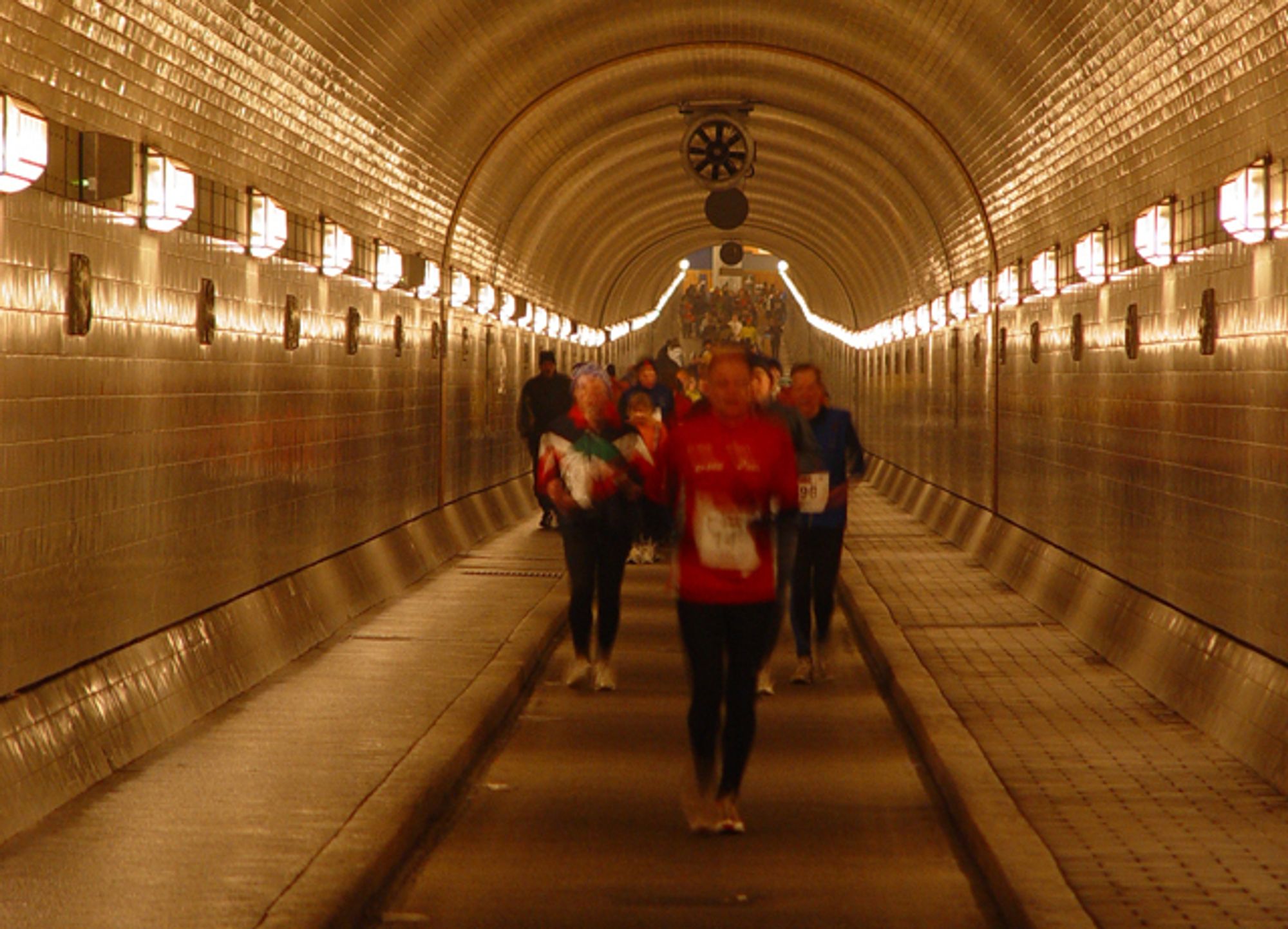 HVEM VINNER? Veidekke, Skanska og AF konkurrerer nå i anbudsrunden for sikringsarbeidet av Vestfold-tunnelene.
